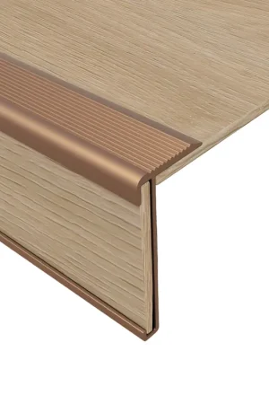 VivaFloors Traprenovatie 7230 Tijdelijk Beschikbaar