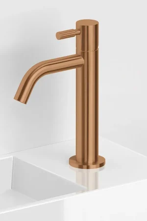 Hoge Kwaliteit Clou Xo type 13 wastafelkraan brons geborsteld PVD CL/06.14013.83