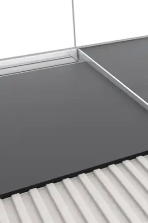 Easy Drain afschotprofiel L/R, zowel links als rechts toepasbaar, rvs. Instelbaar in hoogtevan 8 tot 32 mm Fabrieksprijs