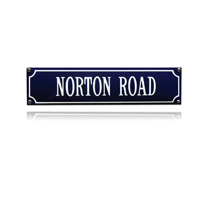 Koopje SS-64 emaille straatnaambord ‘Norton Road‘