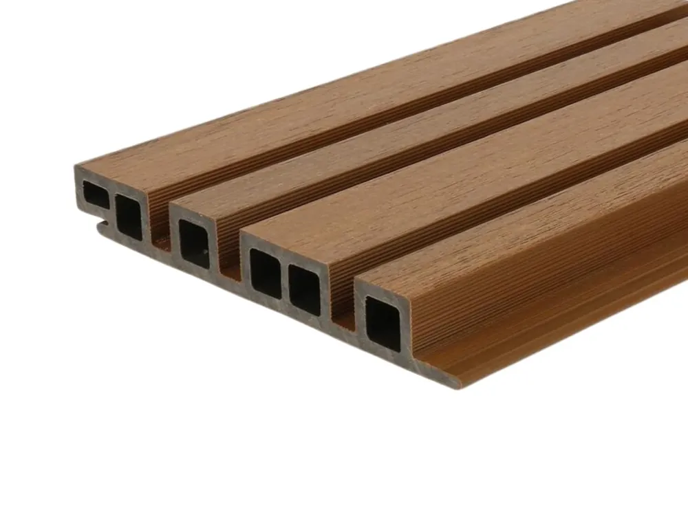 Weekendaanbieding Composiet Rhombusprofielplank 2.5 x 19.6 cm (25 x 196 mm) Red Cedar Castellation 4325 - Lengte 290 c