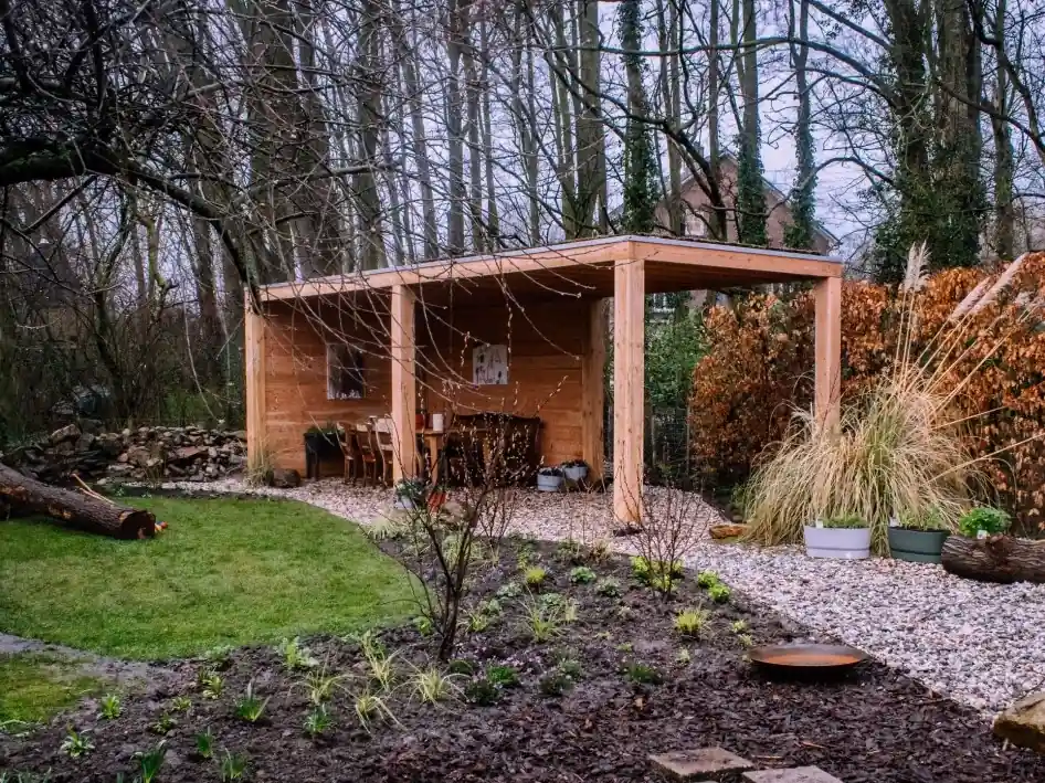 Douglas overkapping, 600 x 300, met achterwand, Westwood Robuust Tijdelijk Beschikbaar