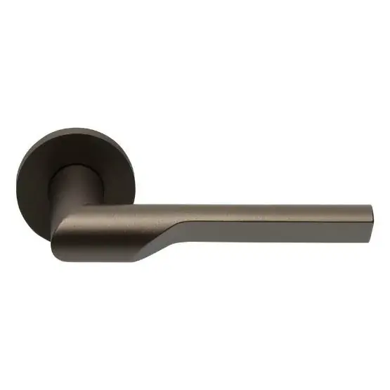 Hoge Kwaliteit Deurklink RIVIO by Gensler GL101-G op rozet brons