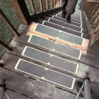 Uitverkoop ANTISLIPTAPE 50MMX18.3M ZWART