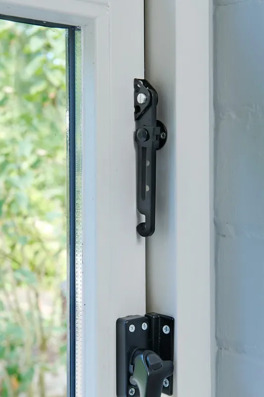 raamuitzetter zwart secumax Merkproduct