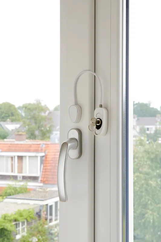 Uitverkoop raambegrenzer wit secumax